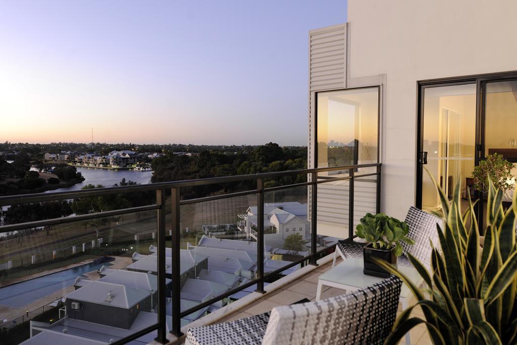 Assured Ascot Quays Apartment Hotel Perth Szoba fotó
