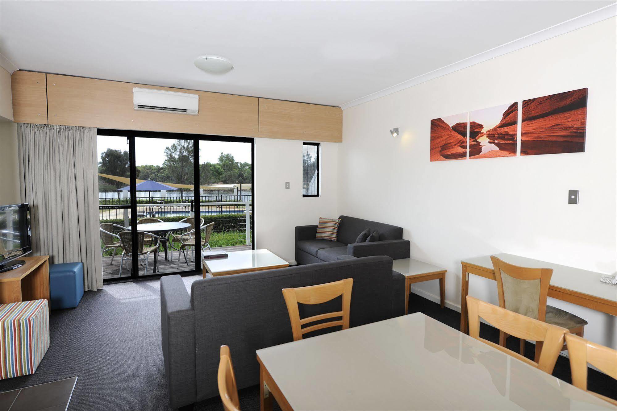 Assured Ascot Quays Apartment Hotel Perth Kültér fotó