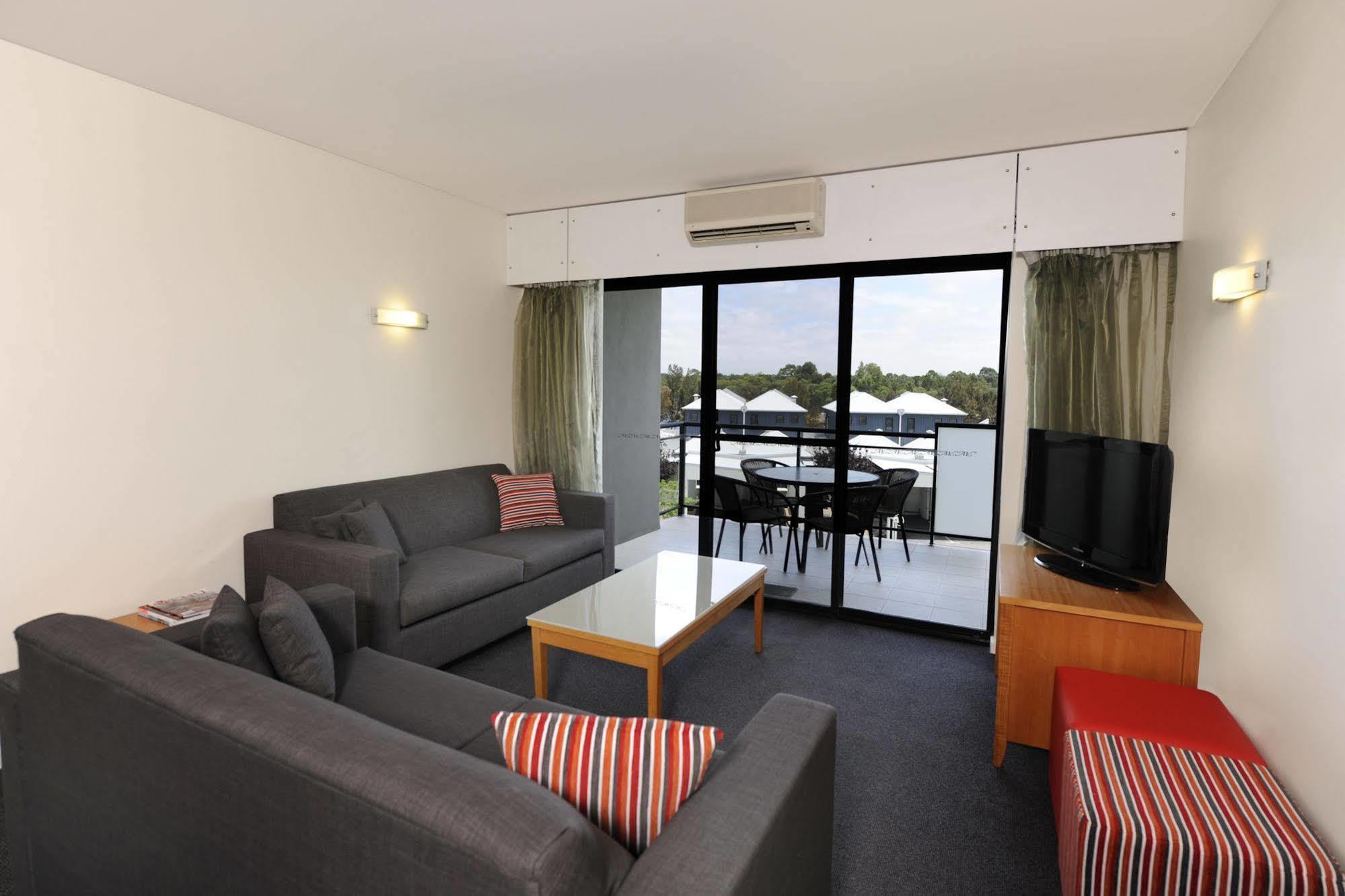 Assured Ascot Quays Apartment Hotel Perth Kültér fotó